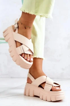 Skórzane Sandałki Na Platformie Jasnobeżowe Betti