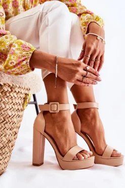 Skórzane Sandałki Na Słupku Beżowe Medanos