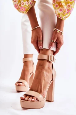 Skórzane Sandałki Na Słupku Beżowe Medanos