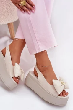 Skórzane Sandały Damskie Na Platformie Z Kokardą CheBello 4641 Beżowe