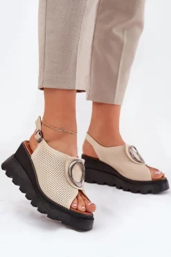 Skórzane Sandały Damskie Na Koturnie Z Ozdobą Artiker 56C0111 Beżowe