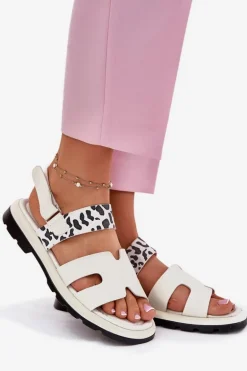 Skórzane Sandały Damskie Na Płaskim Obcasie Panterka Vinceza 66780 Beżowe