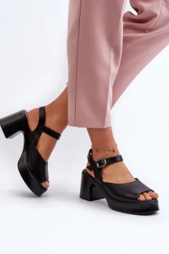 Skórzane Sandały Damskie Na Obcasie Vinceza 66627 Czarne