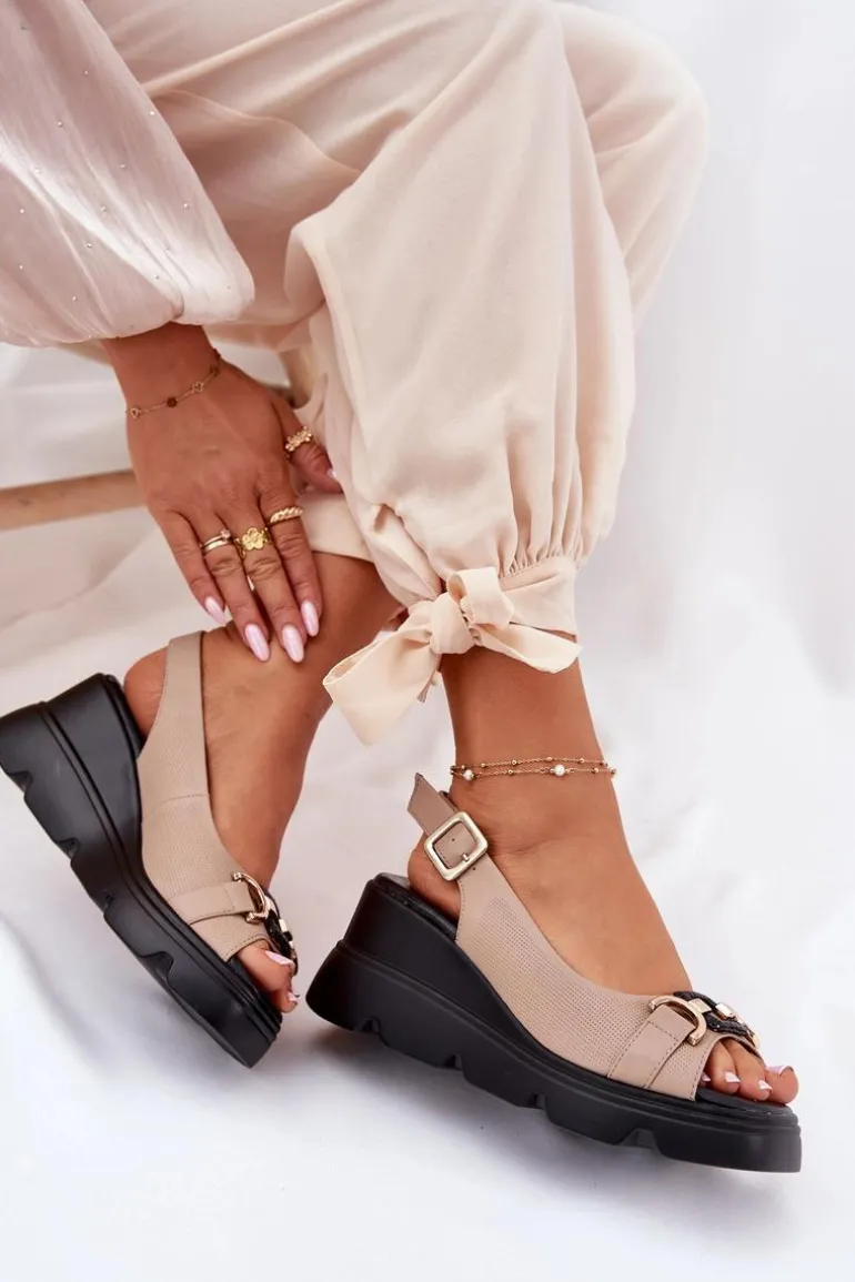 Skórzane Sandały Damskie Na Koturnie I Platformie Z Ozdobą Artiker 56C2209 Beżowe