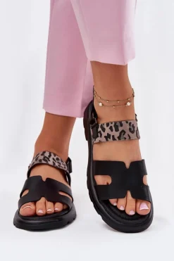 Skórzane Sandały Damskie Na Płaskim Obcasie Panterka Vinceza 66780 Czarne