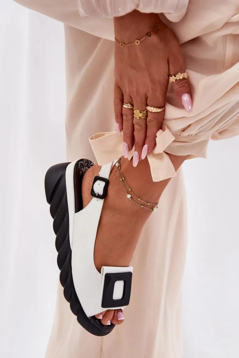 Skórzane Sandały Damskie Na Koturnie z Ozdobą Artiker 56C2157 Białe