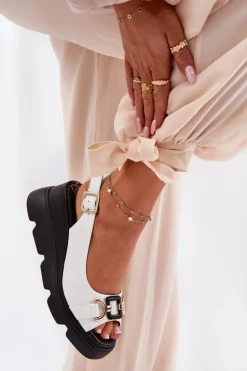 Skórzane Sandały Damskie Na Koturnie I Platformie Z Ozdobą Artiker 56C1588 Białe