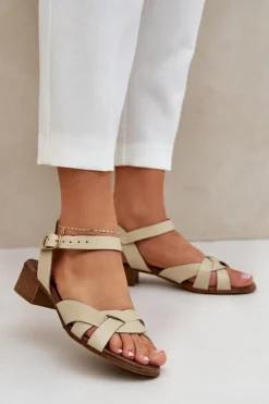 Skórzane Sandały Na Delikatnym Obcasie Zazoo 40372 Jasnobeżowe