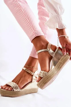 Skórzane Sandały Na Koturnie Złote Gabriela