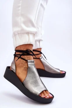 Skórzane Sandały Na Koturnie Nicole 2743/063 Srebrno-Czarne