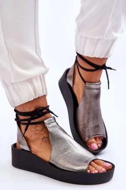 Skórzane Sandały Na Koturnie Nicole 2743/063 Srebrno-Czarne