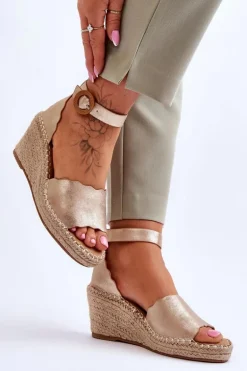 Skórzane Sandały Na Koturnie Comfort Shoe Złote Verola