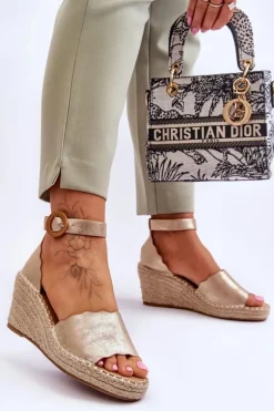 Skórzane Sandały Na Koturnie Comfort Shoe Złote Verola