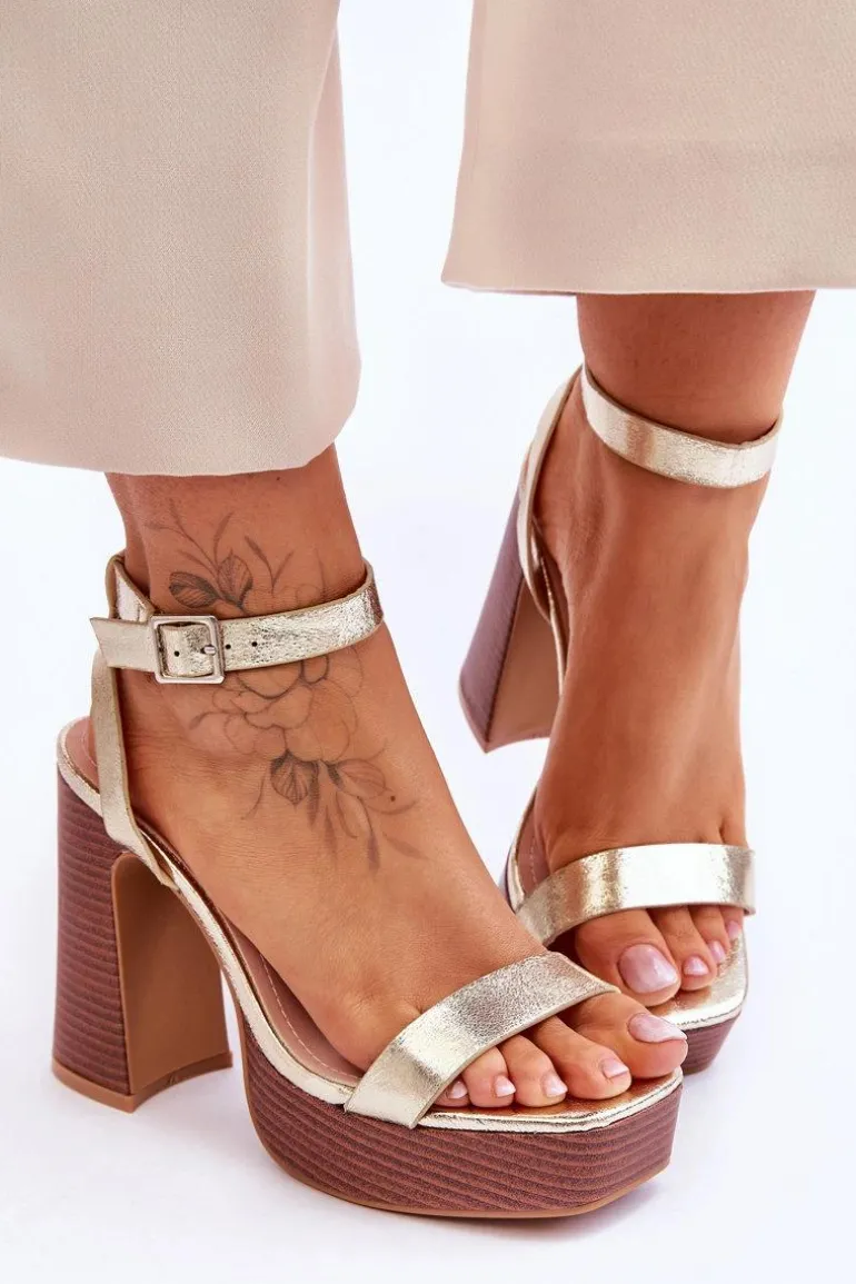 Skórzane Sandały Na Masywnej Platformie Złote Marina