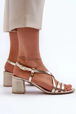 Skórzane Sandały Na Niskim Słupku Maciejka 06653-25 Złote