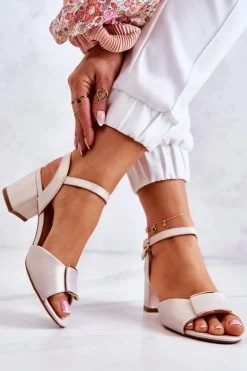 Skórzane Sandały Na Obcasie Beżowe Lorisa