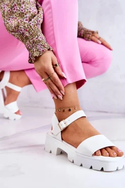 Skórzane Sandały Na Obcasie Białe Sovie