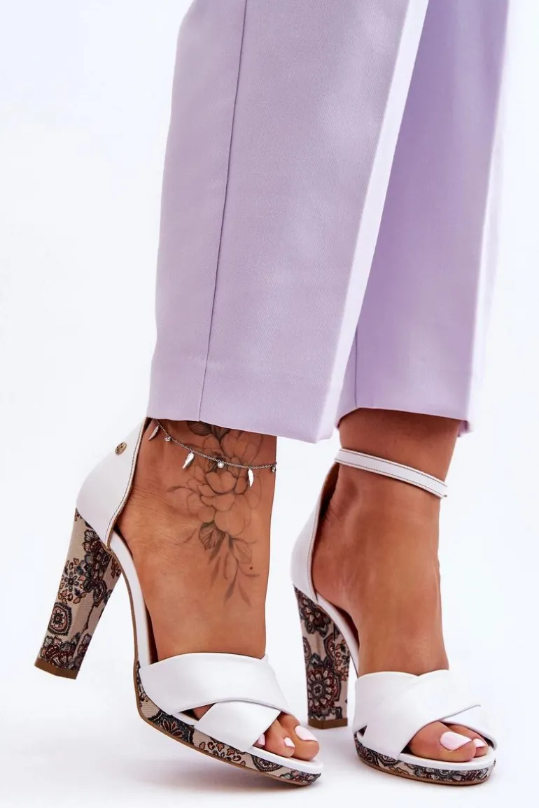 Skórzane Sandały Na Obcasie Maciejka 06081-11 Białe