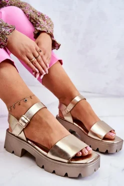 Skórzane Sandały Na Obcasie Złote Sovie