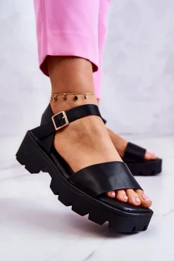 Skórzane Sandały Na Obcasie Czarne Sovie