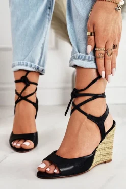 Skórzane Sandały Na Plecionym Koturnie Laura Messi 1944 Czarne