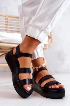 Skórzane Sandały Na Sprzączkę Czarne Graceful