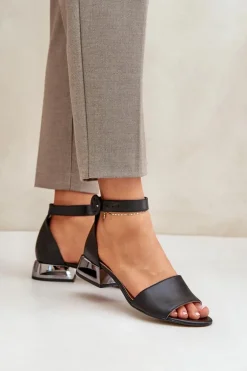 Skórzane Sandały Na Srebrnym Obcasie Laura Messi 2143 Czarne