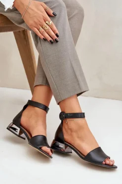 Skórzane Sandały Na Srebrnym Obcasie Laura Messi 2143 Czarne