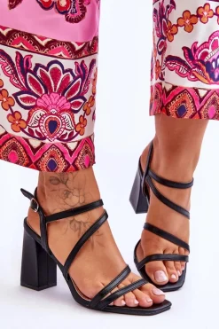 Skórzane Sandały Na Słupku Czarne Florentina