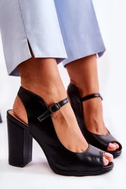 Skórzane Sandały Na Słupku Czarne Visali