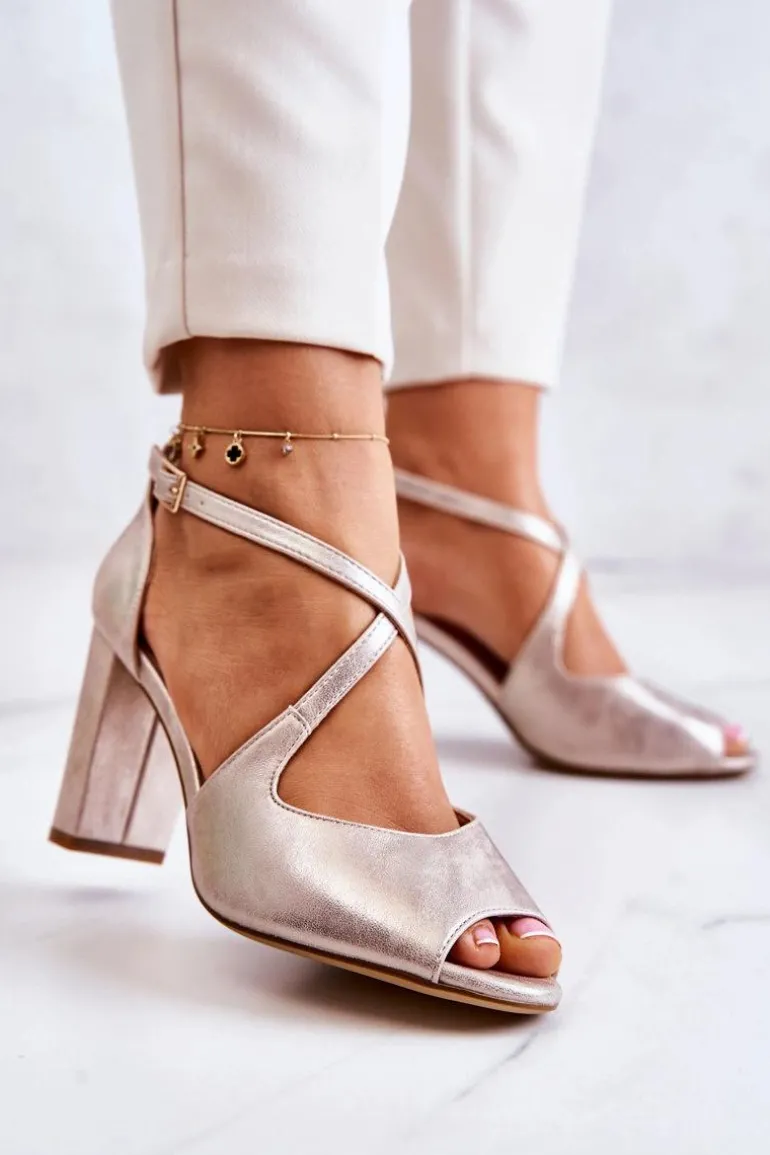 Skórzane Sandały Na Słupku Złote Lorita