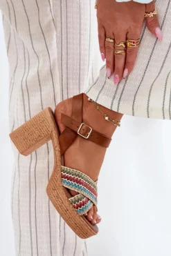 Skórzane Sandały Na Słupku Z Plecionką Na Paskach Zazoo 40460 Brązowe