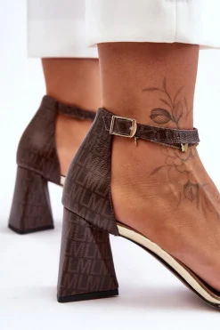 Skórzane Sandały Na Trójkątnym Obcasie Laura Messi 2595 Brązowe