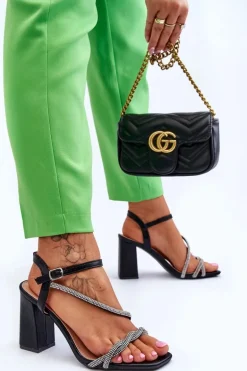 Skórzane Sandały Z Cyrkoniami Na Obcasie Czarne Carlotta