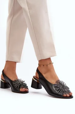 Skórzane Sandały Z Ozdobą Laura Messi 2719 Czarne