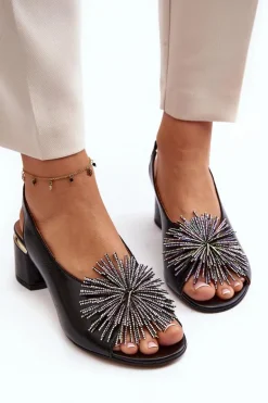 Skórzane Sandały Z Ozdobą Laura Messi 2719 Czarne