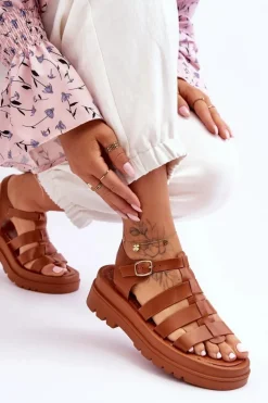 Skórzane Sandały Z Paseczkami Brązowe Colet