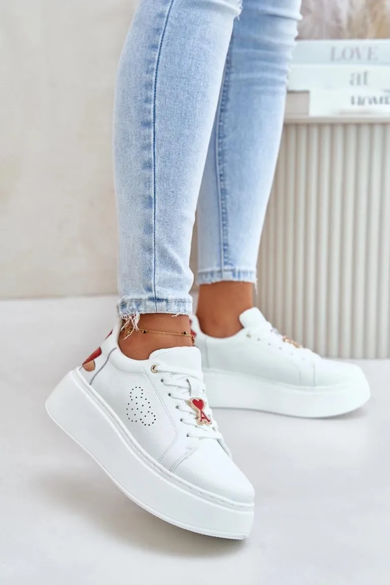 Skórzane Sneakersy Damskie Na Platformie Z Przypinką I Ozdobnym Kwiatem 89100 Białe