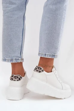 Skórzane Sneakersy Damskie Na Platformie Panterka Vinceza 89144 Białe