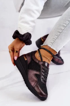 Skórzane Sneakersy Na Koturnie Z Siateczką S.Barski Czarne