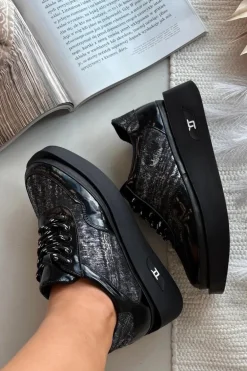 Skórzane Sznurowane Półbuty Damskie Na Platformie Artiker 57C2043 Czarno-Srebrne