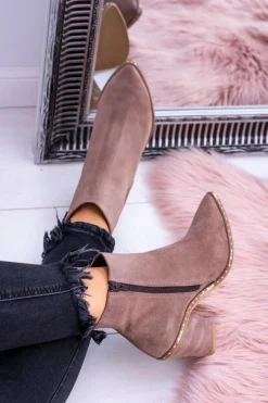 Skórzane Zamszowe Beżowe Damskie Botki W Szpic Z Suwakiem Sonoma