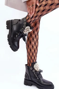 Skórzane Zdobione Niskie Botki Na Płaskim Obcasie Czarne Binga