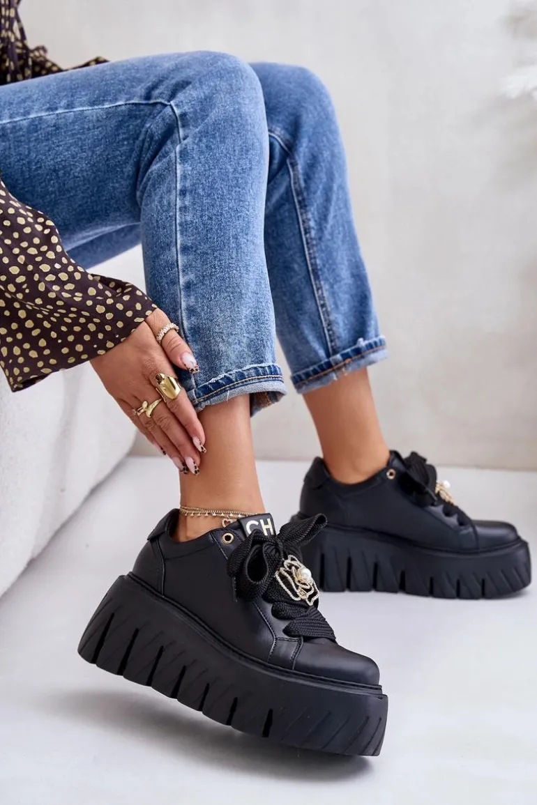 Sneakersy Damskie Na Masywnej Podeszwie Ze Złotą Ozdobą CheBello 4530 Czarne