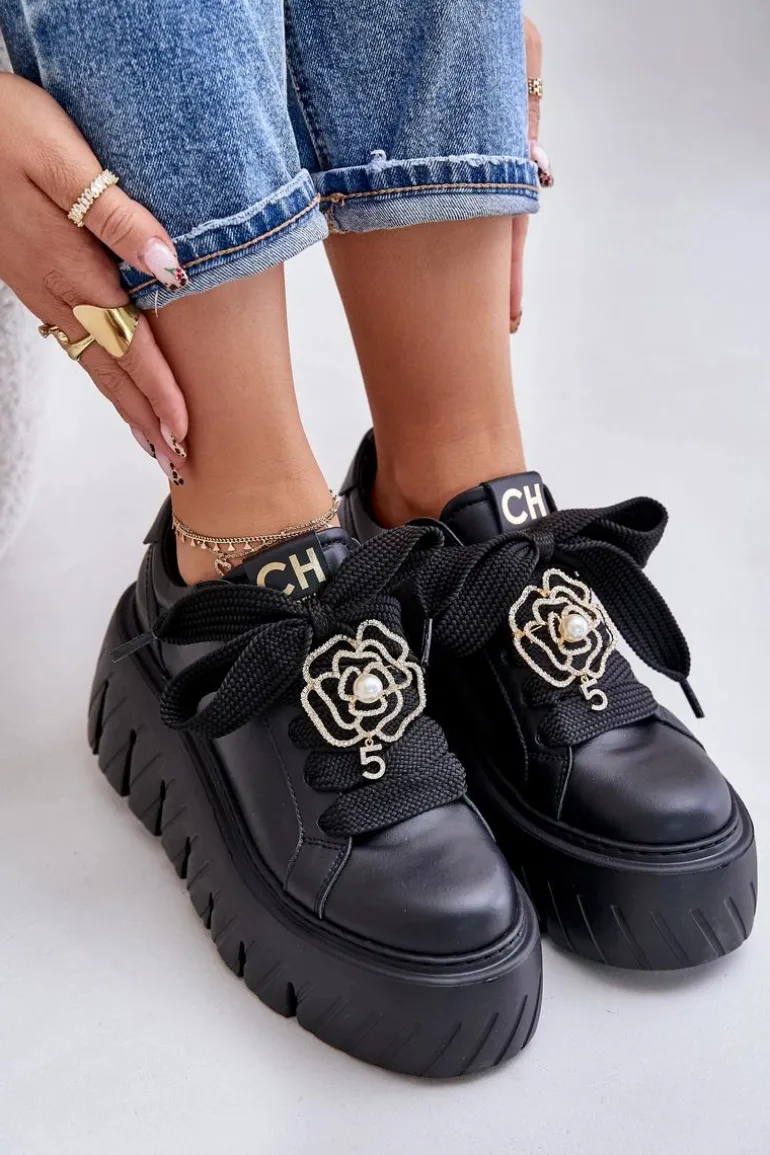 Sneakersy Damskie Na Masywnej Podeszwie Ze Złotą Ozdobą CheBello 4530 Czarne