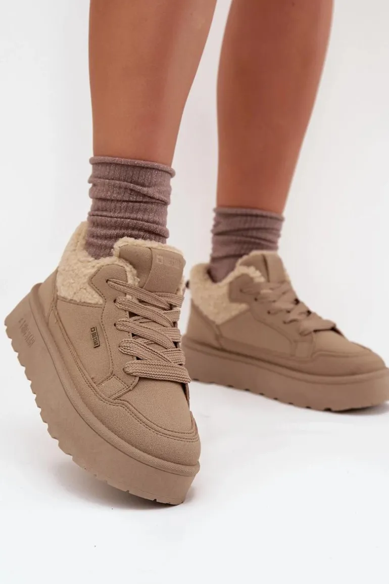 Sneakersy Damskie Na Platformie Z Futerkiem Typu Baranek Big Star SS274105 Beżowe