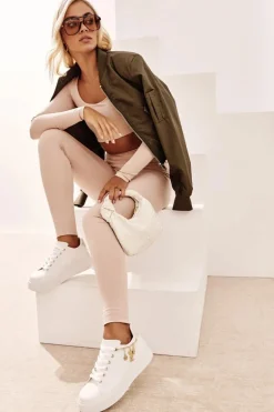 Sneakersy Damskie Na Platformie Z Zawieszkami Białe Tivissa