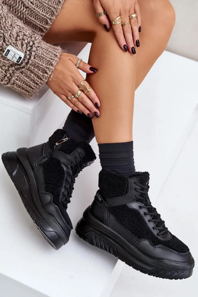 Sneakersy Damskie Na Platformie Z Futerkiem Typu Baranek Lee Cooper LCJ-24-47-3145 Czarne