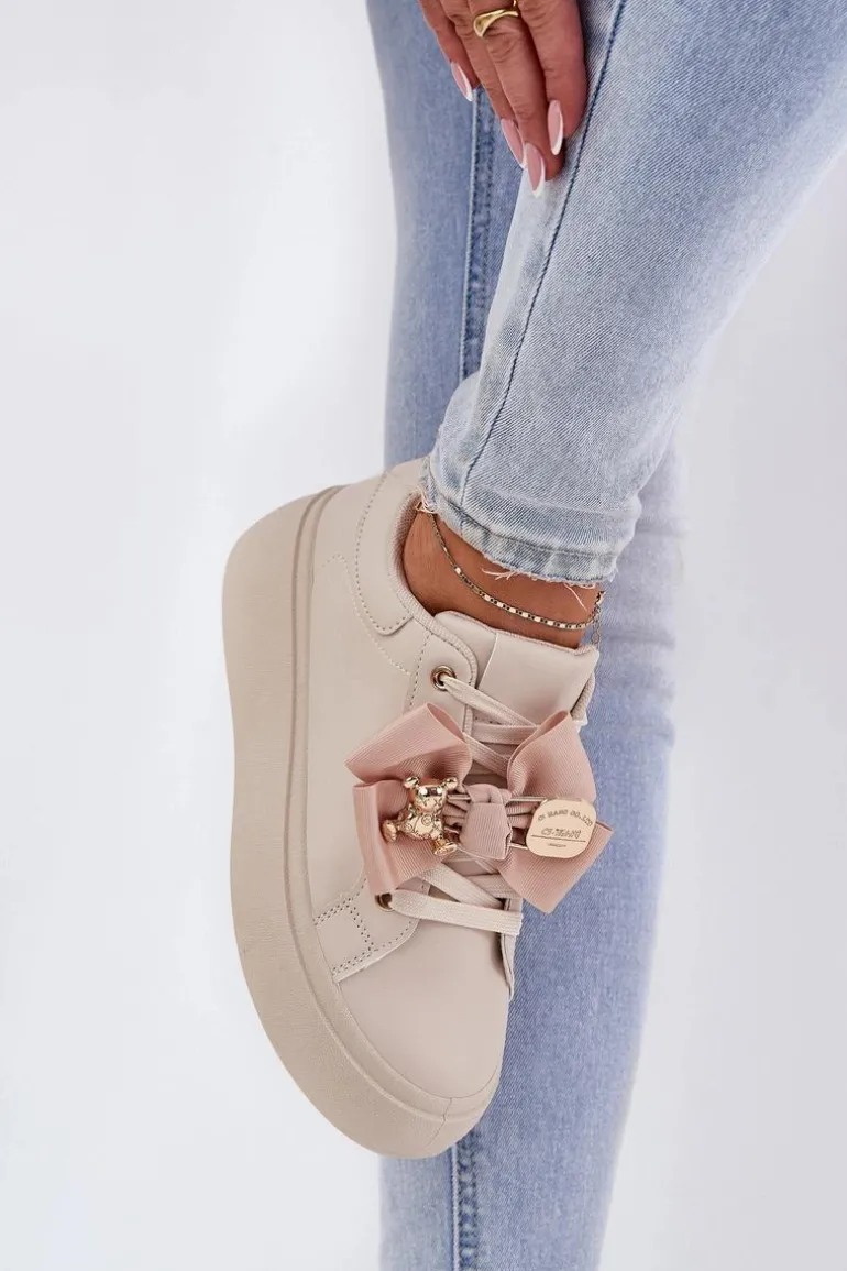 Sneakersy Damskie Z Kokardką I Broszką Z Misiem Beżowe Leathria
