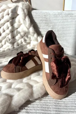 Sneakersy Damskie Z Welurową Kokardą Brązowe Ashlyn